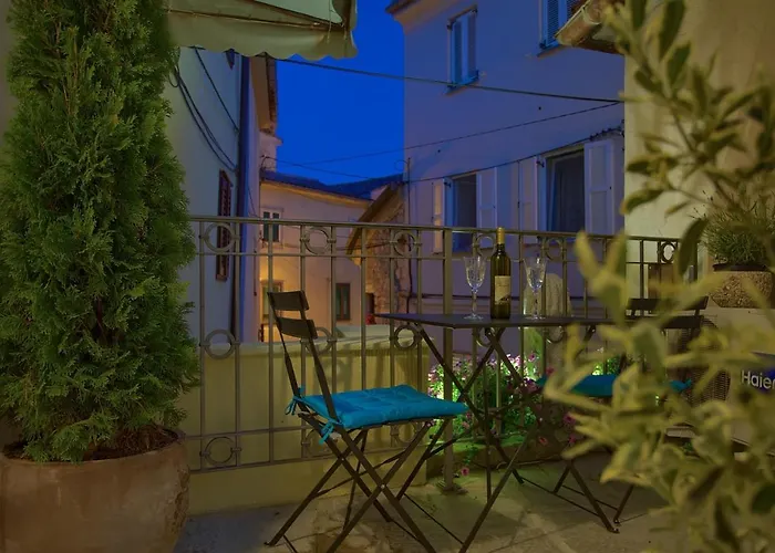 Casa Aurelia - Mali Tone